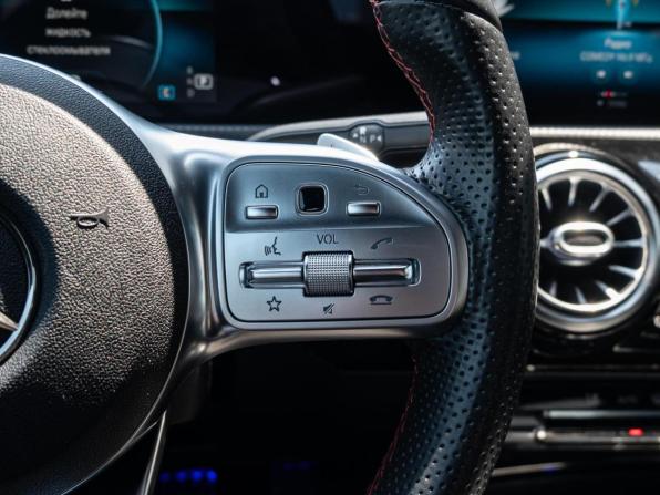 Mercedes-Benz A-Класс IV (W177) с пробегом 2019 года, цена 2 625 000 рублей, 87730 км, седан, Автокод Объявления