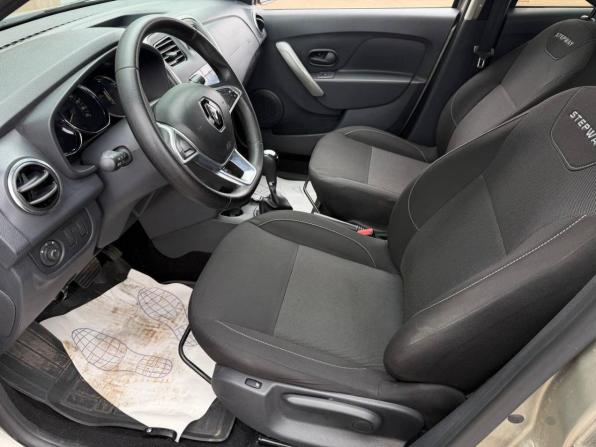 Renault Sandero II Рестайлинг с пробегом 2019 года, цена 1 080 000 рублей, 102012 км, хэтчбек, Автокод Объявления