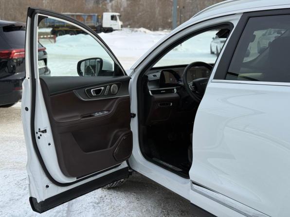 Chery Tiggo 8 Pro Plug-in Hybrid с пробегом 2023 года, цена 2 625 000 рублей, 17161 км, внедорожник, Автокод Объявления