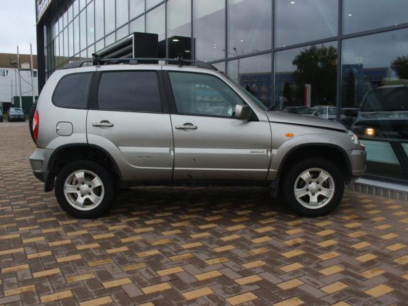 Chevrolet Niva I Рестайлинг с пробегом 2010 года, цена 361 000 рублей, 131800 км, внедорожник, Автокод Объявления