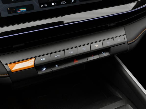 Changan UNI-V I с пробегом 2024 года, цена 2 390 000 рублей, 24251 км, лифтбек, Автокод Объявления