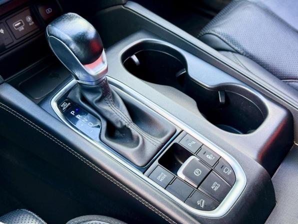 Hyundai Santa Fe IV с пробегом 2018 года, цена 2 877 000 рублей, 130093 км, внедорожник, Автокод Объявления