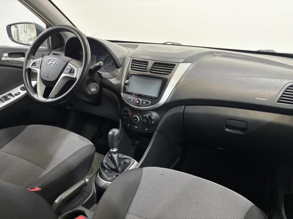 Hyundai Solaris I с пробегом 2012 года, цена 655 000 рублей, 191547 км, хэтчбек, Автокод Объявления