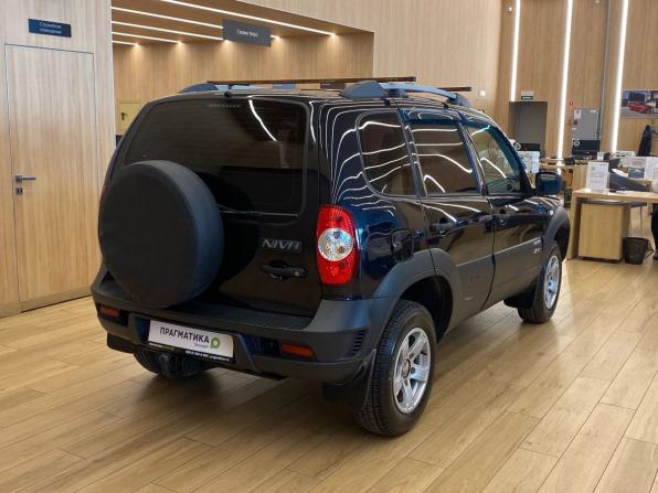 Chevrolet Niva I Рестайлинг с пробегом 2018 года, цена 699 000 рублей, 80000 км, внедорожник, Автокод Объявления