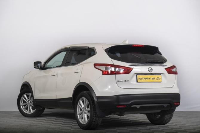 Nissan Qashqai II с пробегом 2018 года, цена 1 849 000 рублей, 54800 км, внедорожник, Автокод Объявления