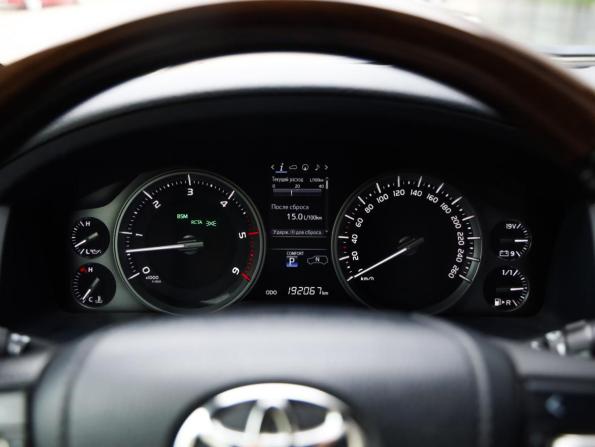 Toyota Land Cruiser 200 Series Рестайлинг 2 с пробегом 2020 года, цена 6 920 100 рублей, 192005 км, внедорожник, Автокод Объявления