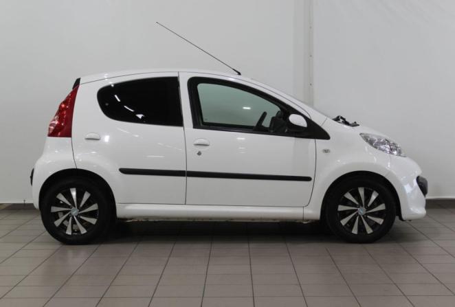 Peugeot 107 I с пробегом 2007 года, цена 430 000 рублей, 89977 км, хэтчбек, Автокод Объявления