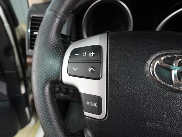 Toyota Land Cruiser 200 Series Рестайлинг 1 с пробегом 2014 года, цена 4 449 000 рублей, 265829 км, внедорожник, Автокод Объявления