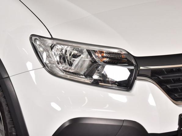 Renault Logan II Рестайлинг с пробегом 2019 года, цена 820 000 рублей, 37818 км, седан, Автокод Объявления