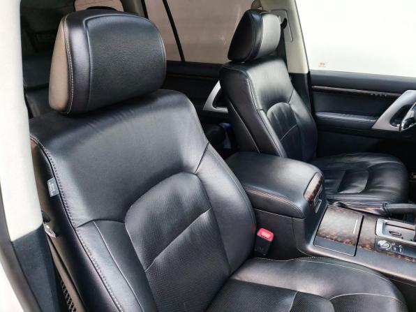 Toyota Land Cruiser 200 Series Рестайлинг 1 с пробегом 2014 года, цена 4 100 000 рублей, 230529 км, внедорожник, Автокод Объявления