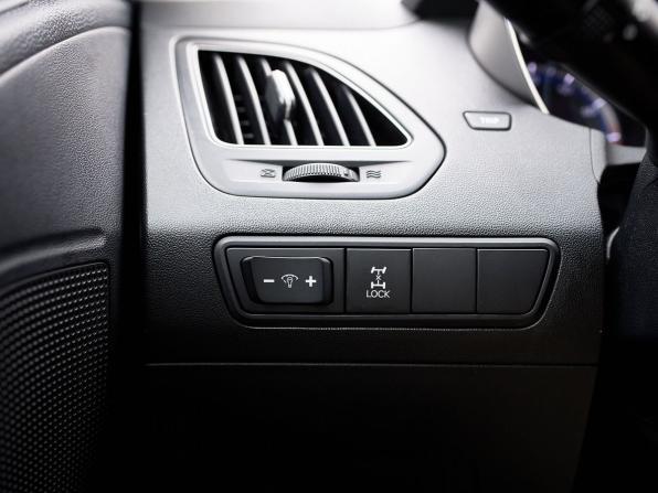 Hyundai ix35 I с пробегом 2013 года, цена 1 358 000 рублей, 132480 км, внедорожник, Автокод Объявления