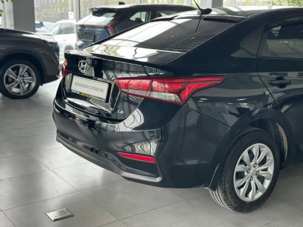 Hyundai Solaris II с пробегом 2018 года, цена 1 449 000 рублей, 70000 км, седан, Автокод Объявления