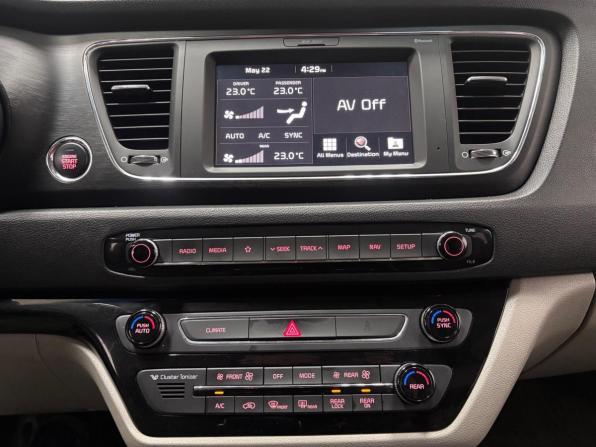 Kia Carnival III с пробегом 2019 года, цена 3 100 000 рублей, 45000 км, минивэн, Автокод Объявления