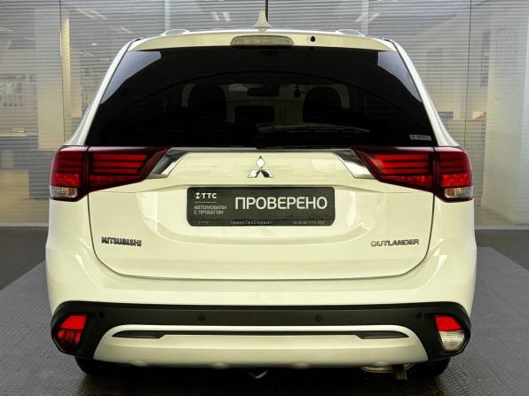 Mitsubishi Outlander III Рестайлинг 3 с пробегом 2019 года, цена 2 390 000 рублей, 81000 км, внедорожник, Автокод Объявления