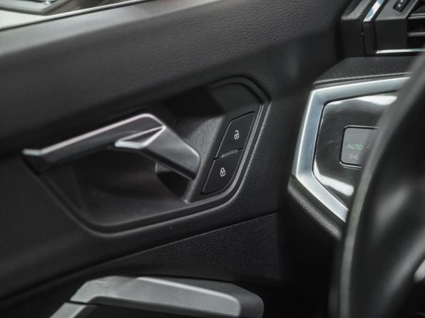 Audi Q3 Sportback II (F3) с пробегом 2020 года, цена 3 399 000 рублей, 26325 км, внедорожник, Автокод Объявления