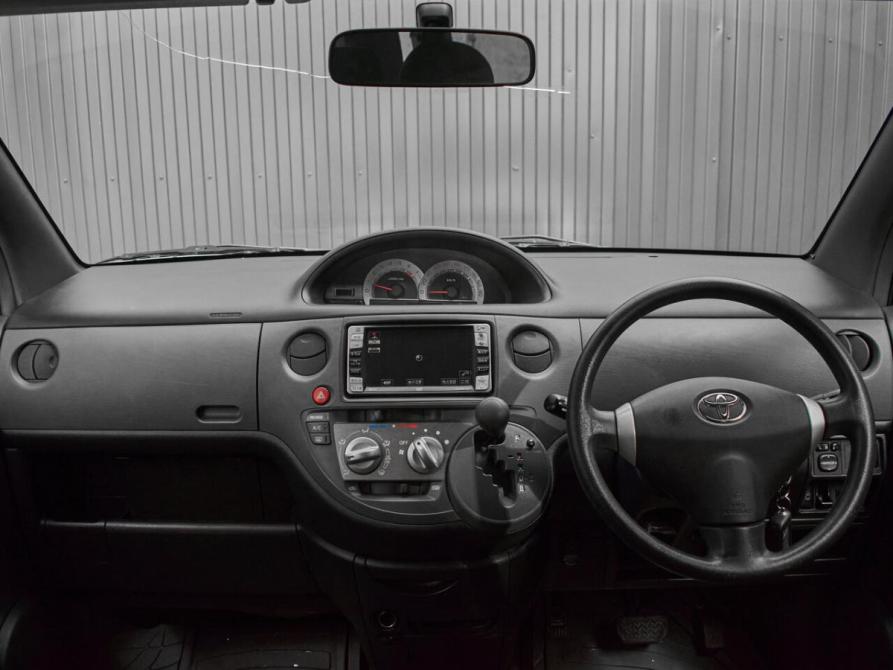 Toyota Sienta I Рестайлинг 2 Екатеринбург  - изображение 12