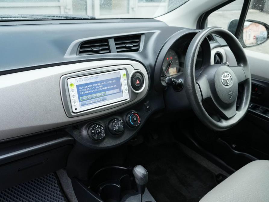 Toyota Vitz III (XP130) Новосибирск  - изображение 15