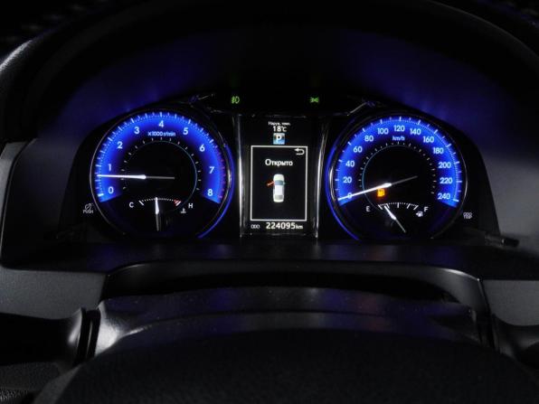 Toyota Camry VII (XV50) Рестайлинг с пробегом 2015 года, цена 2 078 000 рублей, 224095 км, седан, Автокод Объявления
