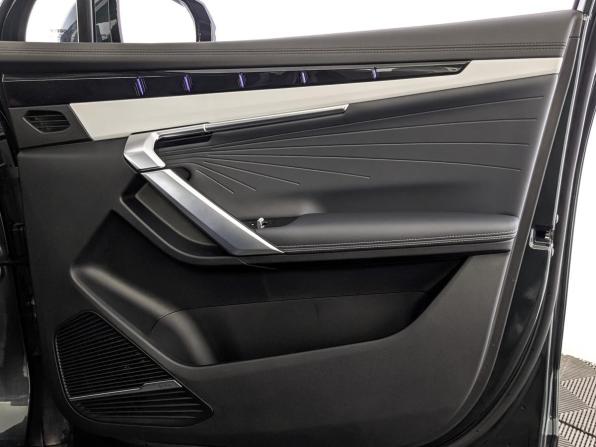 Geely Atlas II с пробегом 2025 года, цена 3 350 000 рублей, 10094 км, внедорожник, Автокод Объявления