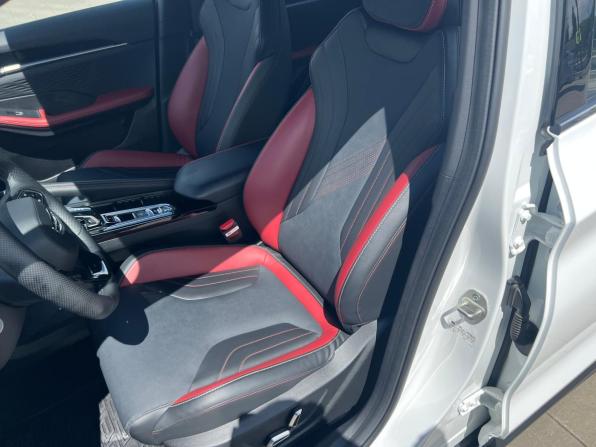 Geely Coolray I Рестайлинг с пробегом 2024 года, цена 2 343 500 рублей, 5902 км, внедорожник, Автокод Объявления