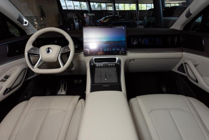 Новый Denza N9 2025 года, цена 9 990 000 рублей, внедорожник, Автокод Объявления