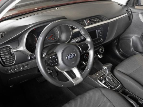 Kia Rio IV Рестайлинг с пробегом 2021 года, цена 1 883 400 рублей, 54700 км, хэтчбек, Автокод Объявления