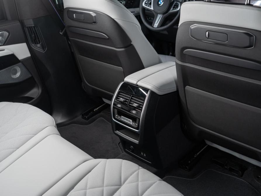 BMW X7 I (G07) Рестайлинг Москва  - изображение 19