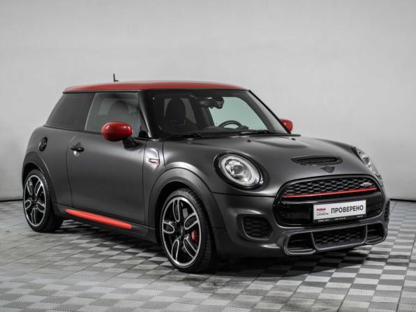 Mini Hatch III (F55/F56) Рестайлинг с пробегом 2020 года, цена 2 770 000 рублей, 66950 км, хэтчбек, Автокод Объявления