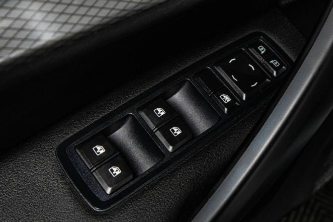 Lada (ВАЗ) Vesta I Рестайлинг (NG) с пробегом 2024 года, цена 1 599 000 рублей, 4850 км, седан, Автокод Объявления