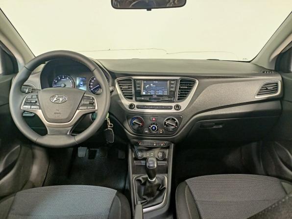 Hyundai Solaris II с пробегом 2017 года, цена 1 149 000 рублей, 139000 км, седан, Автокод Объявления