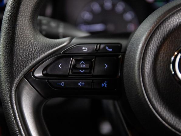 Toyota Yaris IV с пробегом 2020 года, цена 1 079 500 рублей, 27715 км, хэтчбек, Автокод Объявления