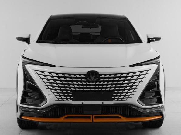 Changan UNI-T I Рестайлинг с пробегом 2023 года, цена 2 999 000 рублей, 4000 км, внедорожник, Автокод Объявления