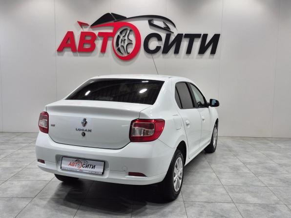 Renault Logan II Рестайлинг с пробегом 2022 года, цена 1 060 000 рублей, 112000 км, седан, Автокод Объявления