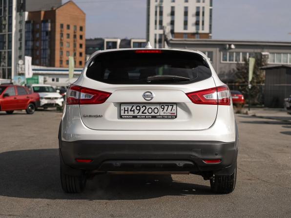 Nissan Qashqai II с пробегом 2018 года, цена 1 799 000 рублей, 131670 км, внедорожник, Автокод Объявления