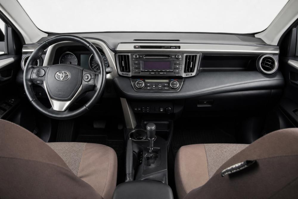 Toyota RAV4 IV (XA40) Рестайлинг Челябинск  - изображение 10