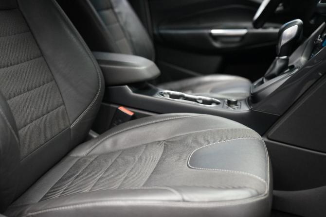 Ford Kuga II с пробегом 2013 года, цена 1 199 000 рублей, 260000 км, внедорожник, Автокод Объявления