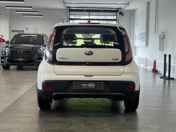 Kia Soul II Рестайлинг с пробегом 2017 года, цена 1 470 400 рублей, 108692 км, хэтчбек, Автокод Объявления