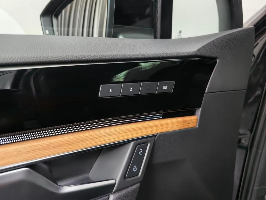 Volkswagen Touareg III Москва  - изображение 25