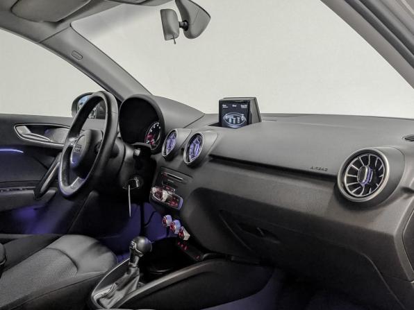 Audi A1 I (8X) Рестайлинг с пробегом 2015 года, цена 1 490 000 рублей, 74255 км, хэтчбек, Автокод Объявления