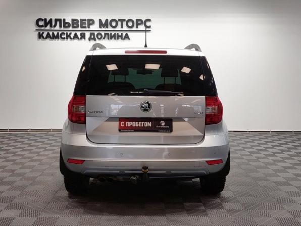 Skoda Yeti I Рестайлинг с пробегом 2015 года, цена 1 330 000 рублей, 196000 км, внедорожник, Автокод Объявления