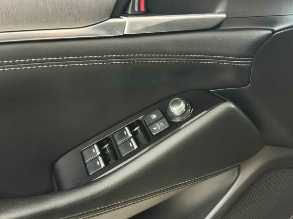Mazda 6 III (GJ) Рестайлинг 2 с пробегом 2021 года, цена 2 630 000 рублей, 38149 км, седан, Автокод Объявления