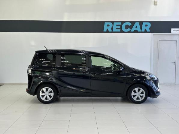 Toyota Sienta II Рестайлинг с пробегом 2022 года, цена 1 740 000 рублей, 77076 км, минивэн, Автокод Объявления