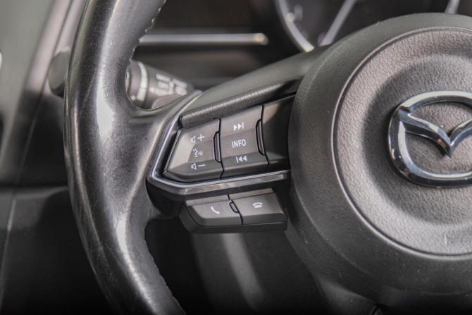 Mazda Axela III Рестайлинг с пробегом 2016 года, цена 1 169 000 рублей, 152000 км, хэтчбек, Автокод Объявления