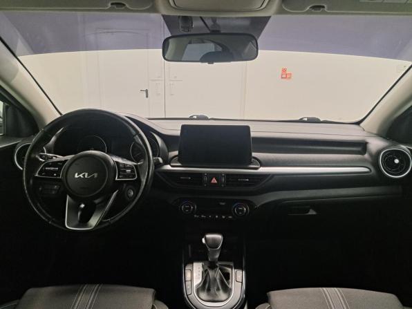 Kia Cerato IV Рестайлинг с пробегом 2021 года, цена 1 643 000 рублей, 131037 км, седан, Автокод Объявления