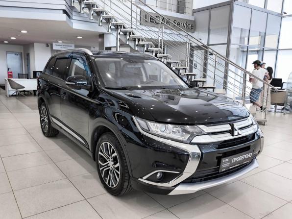 Mitsubishi Outlander III Рестайлинг 2 с пробегом 2018 года, цена 2 150 000 рублей, 135391 км, внедорожник, Автокод Объявления