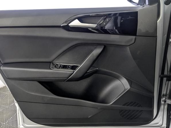 Volkswagen Taos I с пробегом 2021 года, цена 2 290 000 рублей, 116994 км, внедорожник, Автокод Объявления