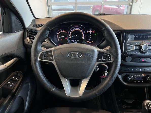 Lada (ВАЗ) Vesta I с пробегом 2021 года, цена 1 195 000 рублей, 50798 км, седан, Автокод Объявления