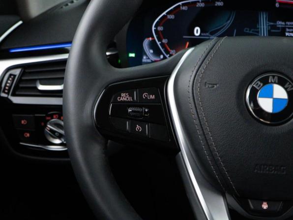 BMW 5 серии VII (G30/G31/G38) с пробегом 2019 года, цена 3 696 900 рублей, 141608 км, седан, Автокод Объявления