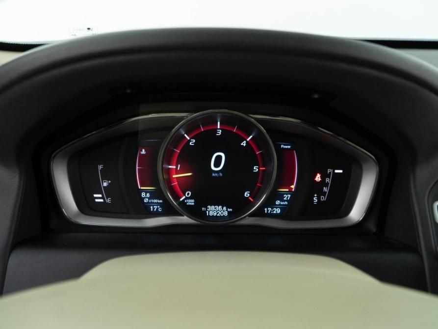 Volvo XC60 I Рестайлинг Москва  - изображение 20