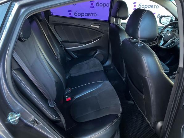 Hyundai Solaris I Рестайлинг с пробегом 2015 года, цена 1 150 000 рублей, 221560 км, седан, Автокод Объявления